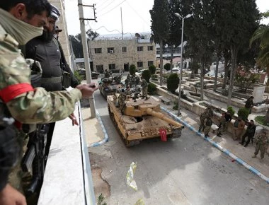 Βίντεο ντοκουμέντο: Η είσοδος του τουρκικού Στρατού στην Αφρίν